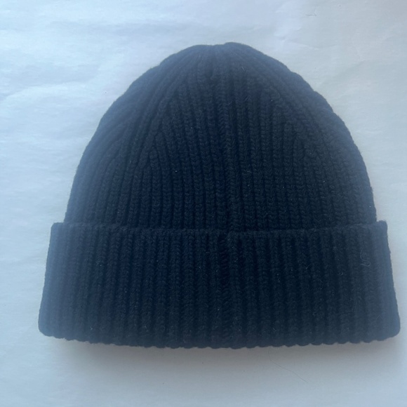 BCBG MaxAzria Black Wool Eye See You Embellished Ribbed Cable Knit Beanie Hat - Picture 4 of 6